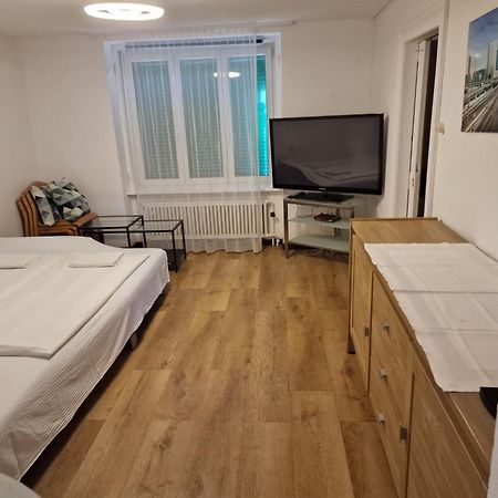 Bastis Central Guesthouse Lucerne City Ngoại thất bức ảnh
