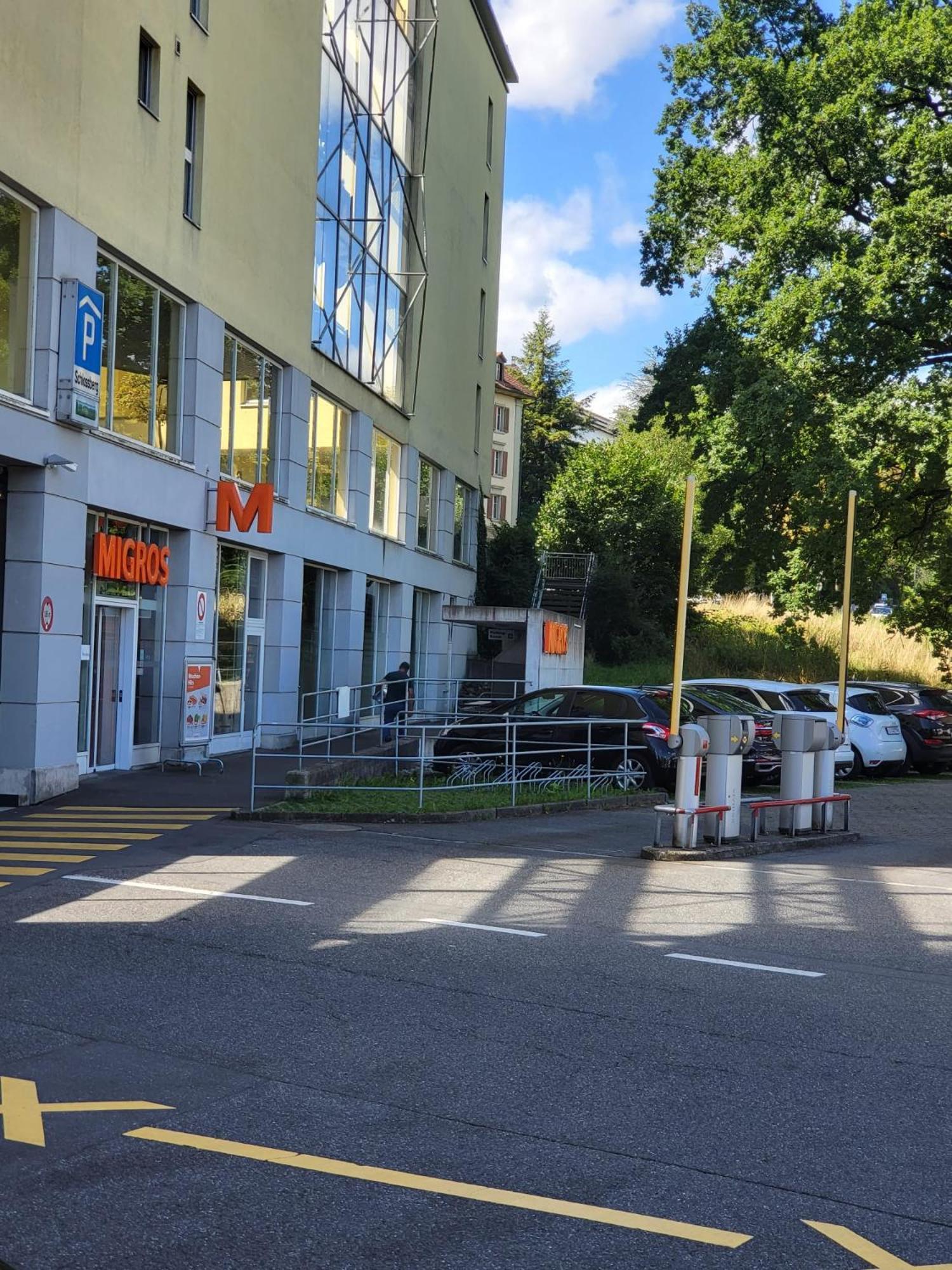 Bastis Central Guesthouse Lucerne City Ngoại thất bức ảnh