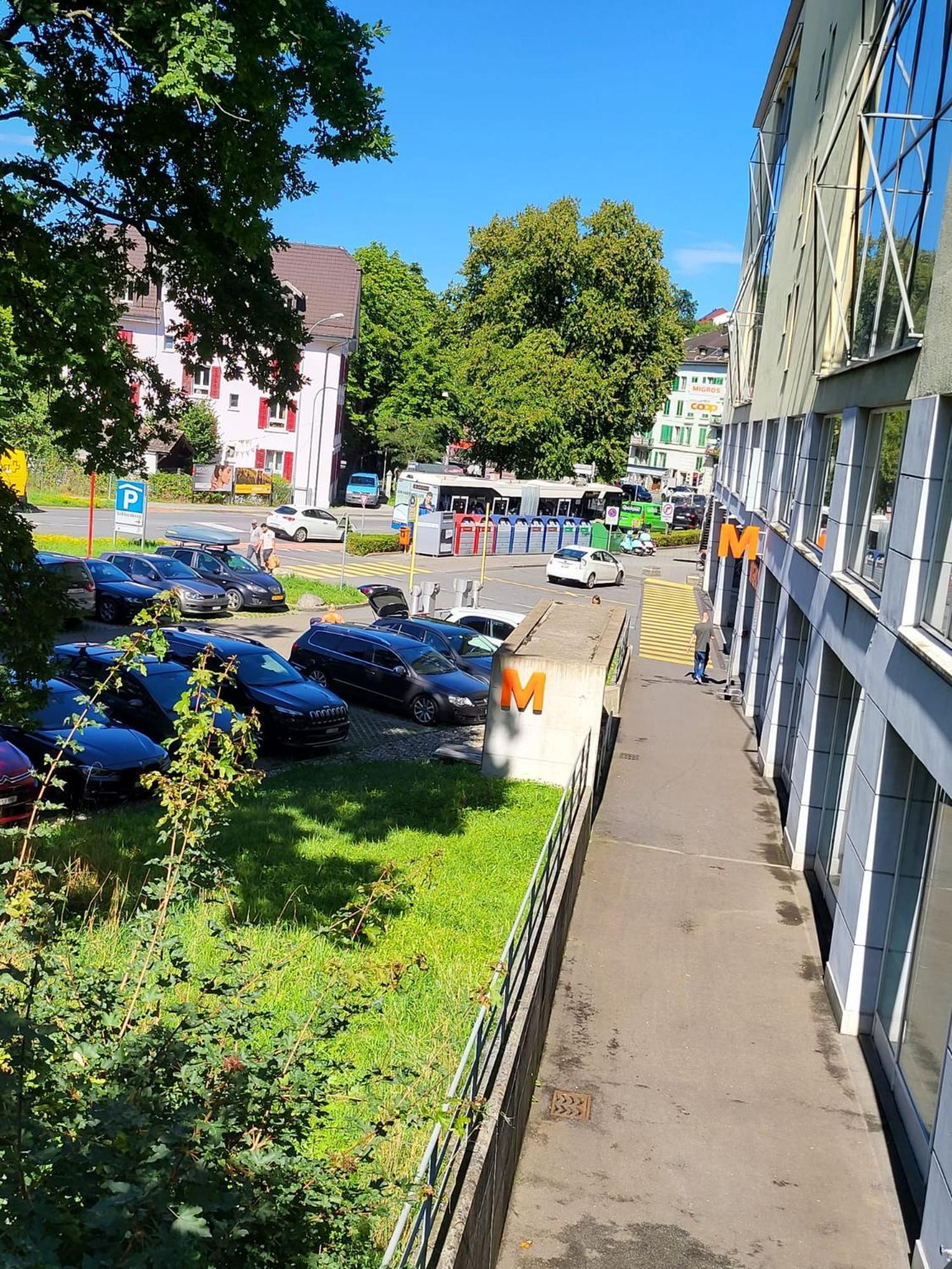 Bastis Central Guesthouse Lucerne City Ngoại thất bức ảnh
