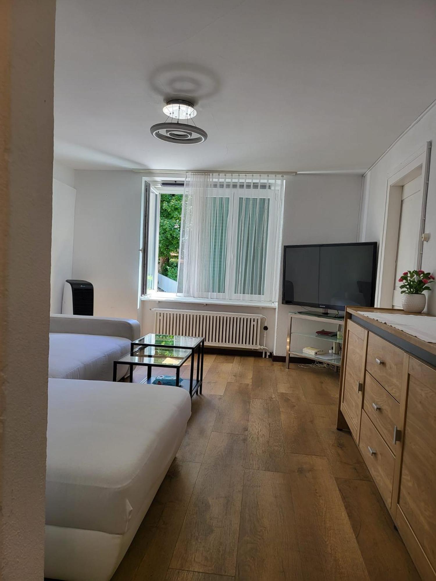 Bastis Central Guesthouse Lucerne City Ngoại thất bức ảnh